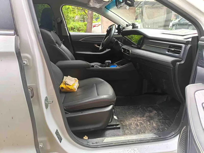 Jetour X90 PLUS 2024 1.6TD DCT Villa interior foto 7 Jetour X90 PLUS 2024 1.6TD DCT Villa interior foto 7