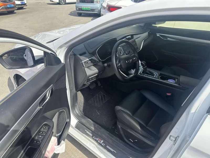 Geely Binrui 2018 14T CVT Plantronics Edition interior photo 9 Geely Binrui 2018 14T CVT Plantronics Edition interior photo 9