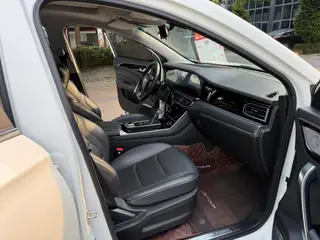 Jetour X90 2020 1.5T DCT Shadow Smart Edition 5 seat interior photo 6 Jetour X90 2020 1.5T DCT Shadow Smart Edition 5 seat interior photo 6