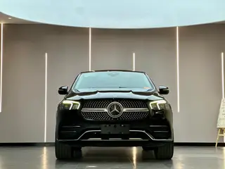 Mercedes-Benz GLE Coupe 2020 GLE 350 4MATIC coupe SUV Fashionable exterior photo 2