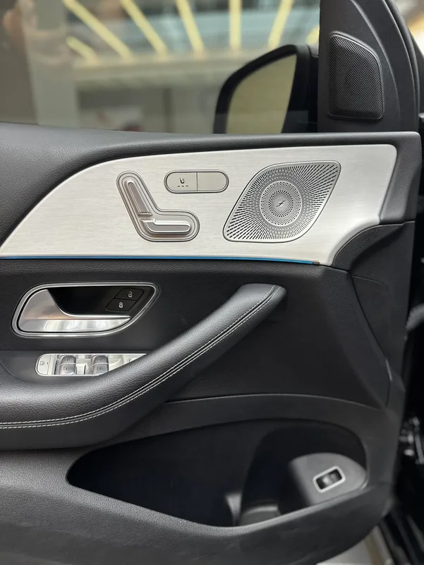 Mercedes-Benz GLE Coupe 2020 GLE 350 4MATIC coupe SUV Fashionable interior photo 12