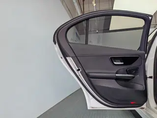 Mercedes-Benz C-Class 2024 Restyling C 260 L Sports version interior photo 14 Mercedes-Benz C-Class 2024 Restyling C 260 L Sports version interior photo 14