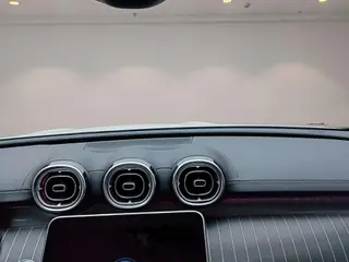 Mercedes-Benz C-Class 2024 C 260 L Хао Ночная спортивная версия интерьер фото 11