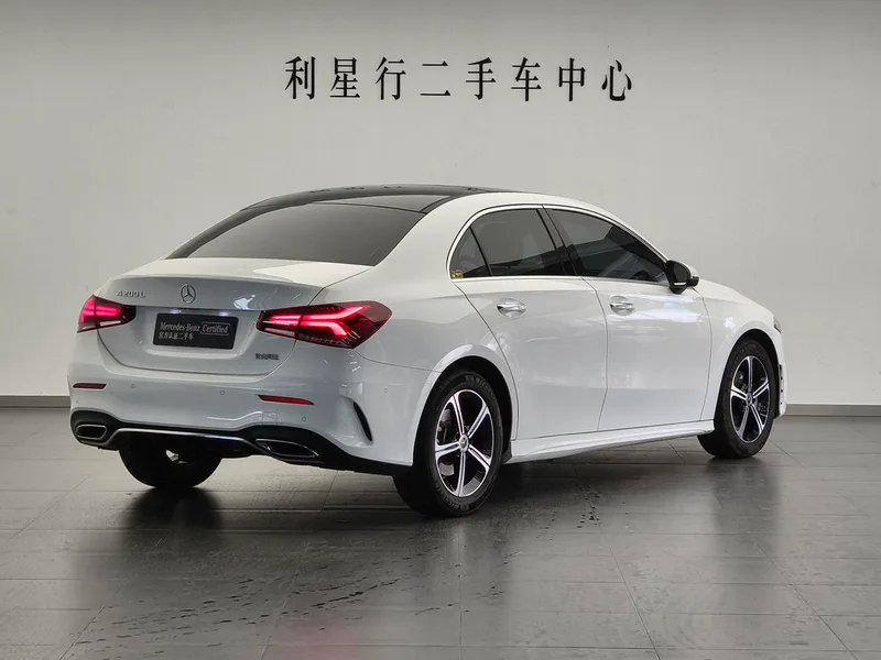 Mercedes-Benz A-Class 2022 Second change A 200 L Sport Sedan Fashion Edition exterior photo 2