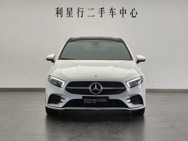 Mercedes-Benz A-Class 2022 Second change A 200 L Sport Sedan Fashion Edition exterior photo 5