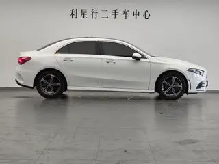 Mercedes-Benz A-Class 2022 Second change A 200 L Sport Sedan Fashion Edition exterior photo 7