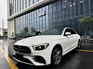 Mercedes-Benz E-Class 2022 Restyling E 260 L sports car exterior photo 1 Mercedes-Benz E-Class 2022 Restyling E 260 L sports car exterior photo 1