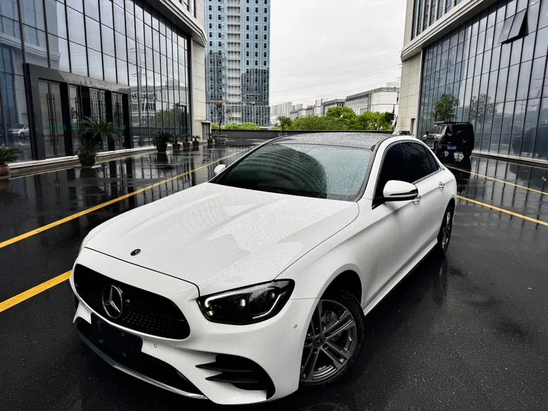 Mercedes-Benz E-Class 2022 Restyling E 260 L sports car exterior photo 4 Mercedes-Benz E-Class 2022 Restyling E 260 L sports car exterior photo 4