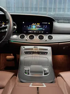 Mercedes-Benz E-Class 2022 Restyling E 260 L sports car interior photo 11 Mercedes-Benz E-Class 2022 Restyling E 260 L sports car interior photo 11