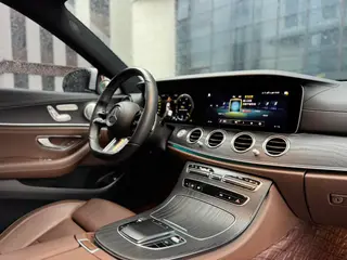 Mercedes-Benz E-Class 2022 Restyling E 260 L sports car interior photo 12 Mercedes-Benz E-Class 2022 Restyling E 260 L sports car interior photo 12