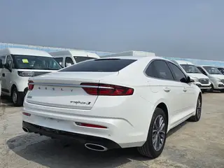 Geely Preface 2023 2.0T Luxury type exterior photo 3 Geely Preface 2023 2.0T Luxury type exterior photo 3