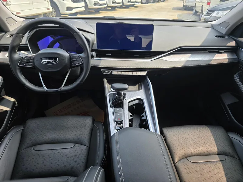 Geely Preface 2023 2.0T Luxury type interior photo 12 Geely Preface 2023 2.0T Luxury type interior photo 12