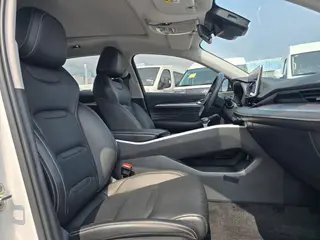 Geely Preface 2023 2.0T Luxury type interior photo 15 Geely Preface 2023 2.0T Luxury type interior photo 15