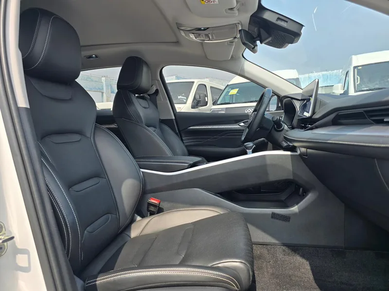 Geely Preface 2023 2.0T Luxury type interior photo 15 Geely Preface 2023 2.0T Luxury type interior photo 15