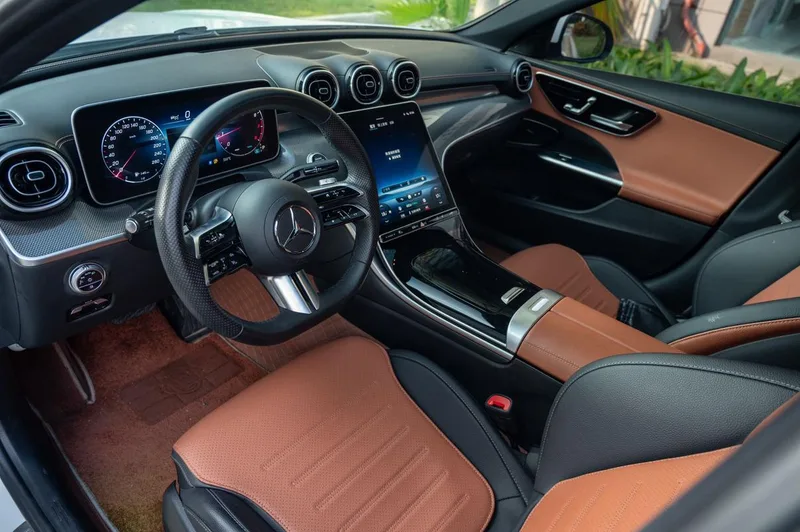 Mercedes-Benz C-Class 2023 C 200 L Sports version exterior photo 10 Mercedes-Benz C-Class 2023 C 200 L Sports version exterior photo 10