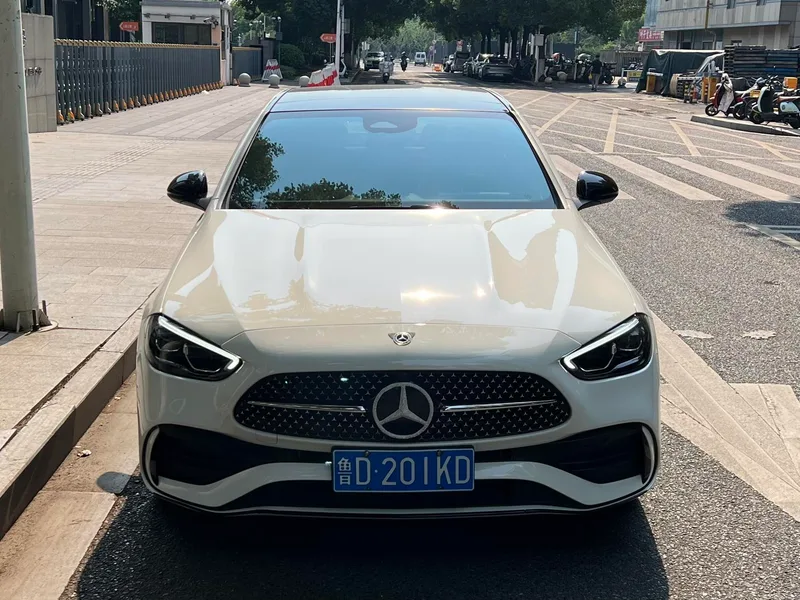 Mercedes-Benz C-Class 2023 C 260 L Hao Night Sports Edition exterior photo 2 Mercedes-Benz C-Class 2023 C 260 L Hao Night Sports Edition exterior photo 2