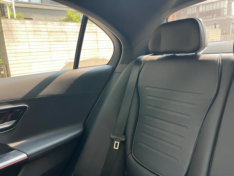 Mercedes-Benz C-Class 2023 C 260 L Hao Night Sports Edition interior photo 14 Mercedes-Benz C-Class 2023 C 260 L Hao Night Sports Edition interior photo 14