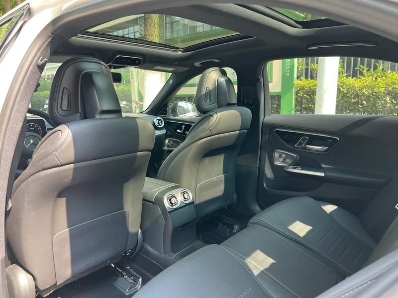 Mercedes-Benz C-Class 2023 C 260 L Hao Night Sports Edition interior photo 15 Mercedes-Benz C-Class 2023 C 260 L Hao Night Sports Edition interior photo 15
