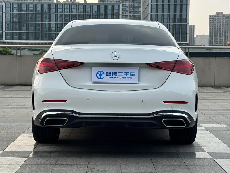Mercedes-Benz C-Class 2024 C 200 L Version sportive extérieur photo 5 Mercedes-Benz C-Class 2024 C 200 L Version sportive extérieur photo 5