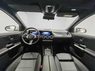 Mercedes-Benz GLA 2024 GLA 200 interior photo 10 Mercedes-Benz GLA 2024 GLA 200 interior photo 10