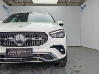 Mercedes-Benz GLA 2024 GLA 200 interior photo 17 Mercedes-Benz GLA 2024 GLA 200 interior photo 17