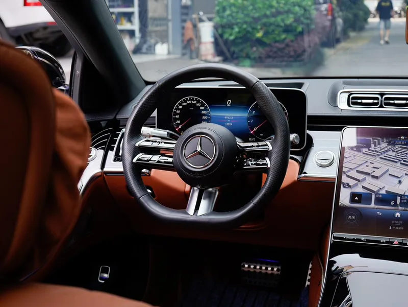 Mercedes-Benz S-Class 2023 S 450 L 4MATIC interior photo 19 Mercedes-Benz S-Class 2023 S 450 L 4MATIC interior photo 19