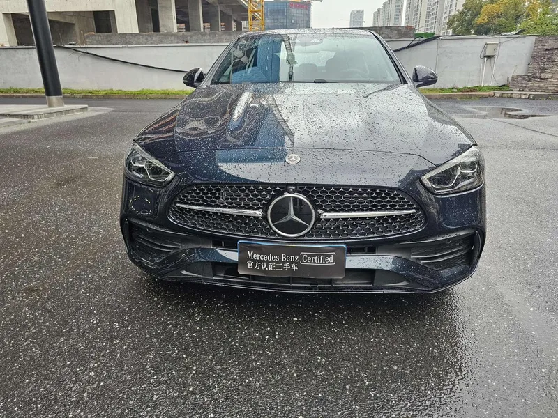 Mercedes-Benz C-Class 2026 C 260 L Coche deportivo exterior foto 2 Mercedes-Benz C-Class 2026 C 260 L Coche deportivo exterior foto 2