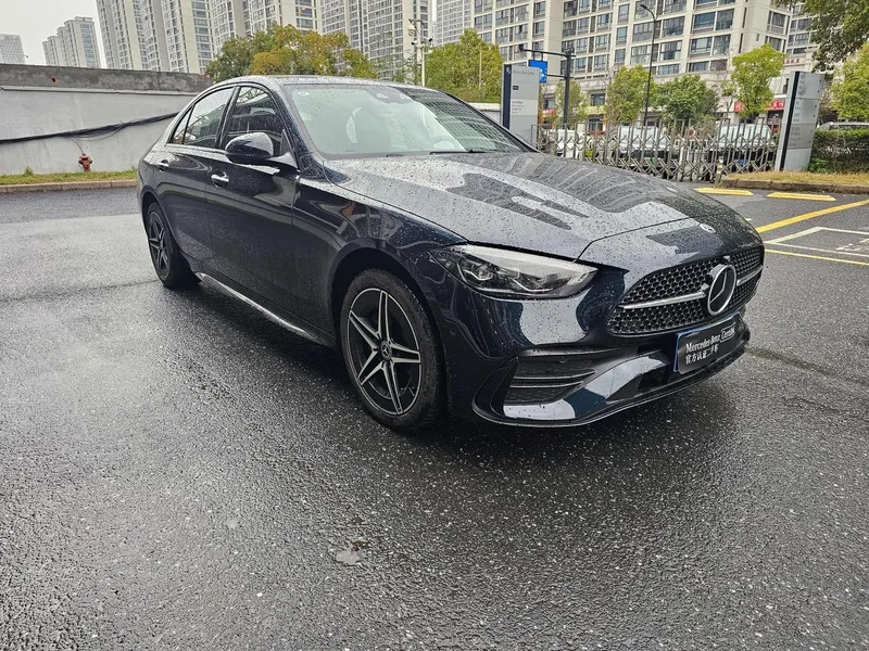 Mercedes-Benz C-Class 2026 C 260 L Coche deportivo exterior foto 3 Mercedes-Benz C-Class 2026 C 260 L Coche deportivo exterior foto 3