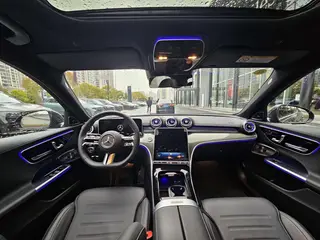 Mercedes-Benz C-Class 2026 C 260 L Coche deportivo interior foto 10 Mercedes-Benz C-Class 2026 C 260 L Coche deportivo interior foto 10