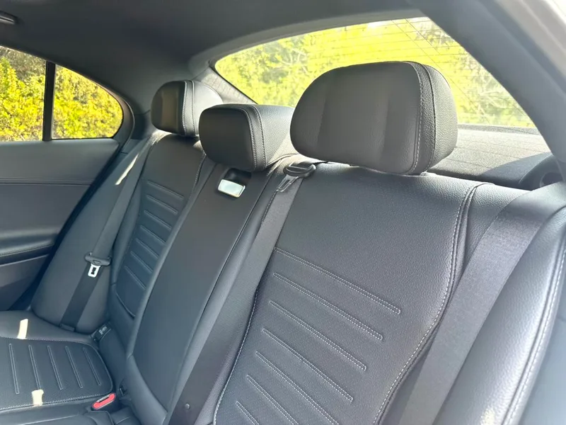 Mercedes-Benz C-Class 2023 Second change C 260 L Sports version interior photo 19