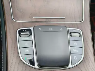 Mercedes-Benz GLC 2022 GLC 300 L 4MATIC Dynamic exterior photo 8 Mercedes-Benz GLC 2022 GLC 300 L 4MATIC Dynamic exterior photo 8