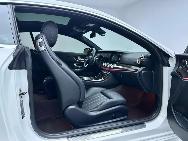 Mercedes-Benz E-Class (Imported) 2023 E 260 Coupé extérieur photo 7