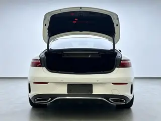 Mercedes-Benz E-Class (Imported) 2023 E 260 Coupé extérieur photo 10