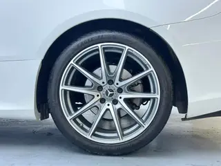 Mercedes-Benz E-Class (Imported) 2023 E 260 Coupé intérieur photo 17