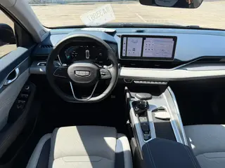Geely Preface 2023 2.0T Premium Trim interior photo 15 Geely Preface 2023 2.0T Premium Trim interior photo 15