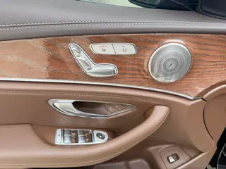 Mercedes-Benz E-Class 2022 Second change E 300 L Luxury type Passenger car exterior photo 4