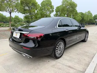 Mercedes-Benz E-Class 2022 Second change E 300 L Luxury type Passenger car interior photo 13