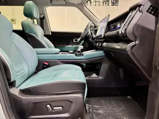 Jetour Jietu Freedom 2025 2.0TD XWD Conquer interior photo 18