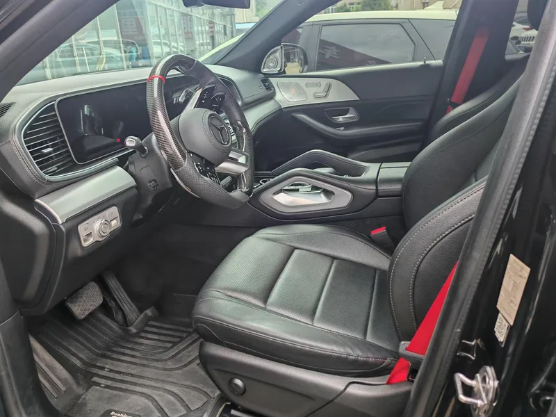 Mercedes-Benz GLE Coupe 2022 GLE 450 4MATIC Coupé SUV Estilo de moda exterior foto 3