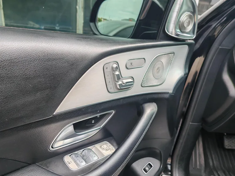 Mercedes-Benz GLE Coupe 2022 GLE 450 4MATIC Coupé SUV Estilo de moda interior foto 8