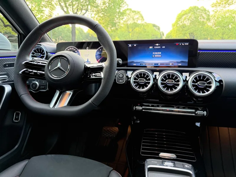 Mercedes-Benz A-Class 2024 A 200 L Fashion Edition interior photo 9