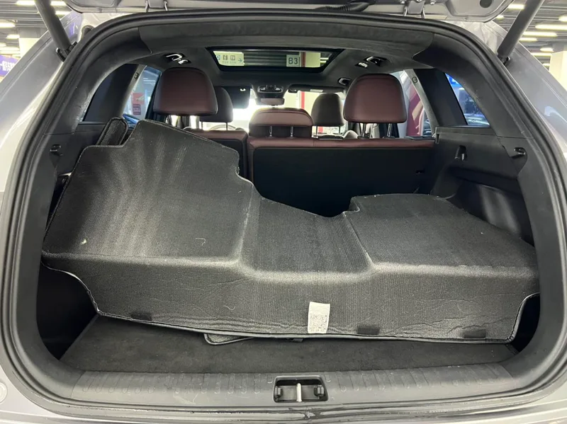 Geely Monjaro 2021 2.0TD DCT EVO Tipo noble con tracción en dos ruedas interior foto 14 Geely Monjaro 2021 2.0TD DCT EVO Tipo noble con tracción en dos ruedas interior foto 14