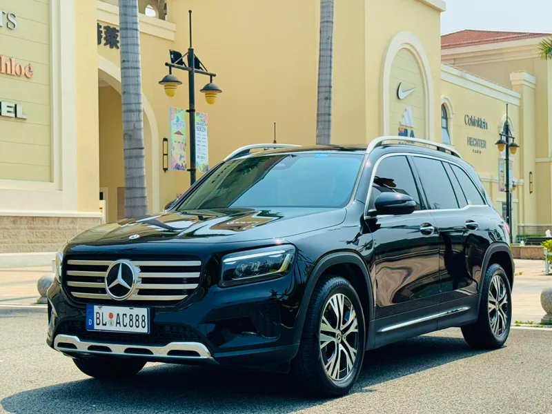 Mercedes-Benz GLB 2024 Restyling GLB 220 Dynamic exterior photo 1 Mercedes-Benz GLB 2024 Restyling GLB 220 Dynamic exterior photo 1