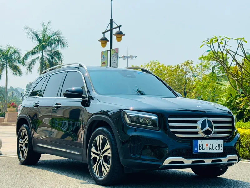 Mercedes-Benz GLB 2024 Restyling GLB 220 Dynamic exterior photo 3 Mercedes-Benz GLB 2024 Restyling GLB 220 Dynamic exterior photo 3