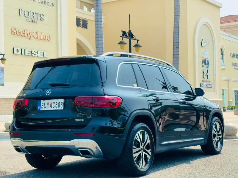 Mercedes-Benz GLB 2024 Restyling GLB 220 Dynamic interior photo 9 Mercedes-Benz GLB 2024 Restyling GLB 220 Dynamic interior photo 9