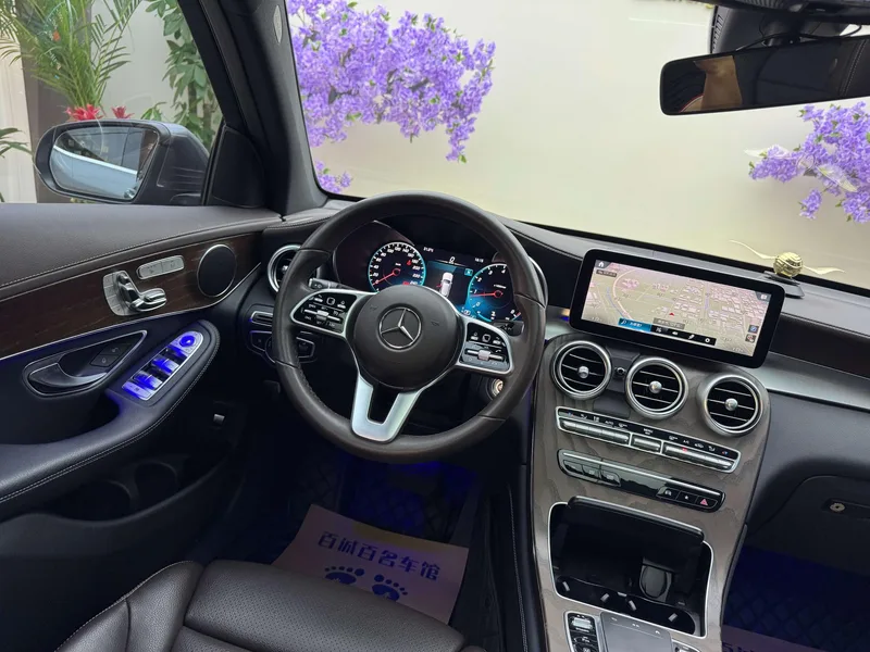 Mercedes-Benz GLC 2021 GLC 260 L 4MATIC Luxury type interior photo 14 Mercedes-Benz GLC 2021 GLC 260 L 4MATIC Luxury type interior photo 14