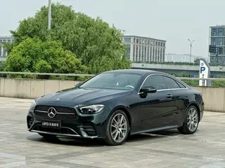 Mercedes-Benz E-Class (Imported) 2023 E 260 Coupé exterior foto 1 Mercedes-Benz E-Class (Imported) 2023 E 260 Coupé exterior foto 1
