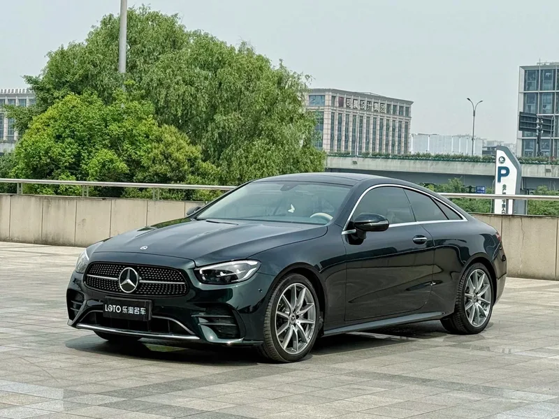 Mercedes-Benz E-Class (Imported) 2023 E 260 Coupé exterior foto 1 Mercedes-Benz E-Class (Imported) 2023 E 260 Coupé exterior foto 1