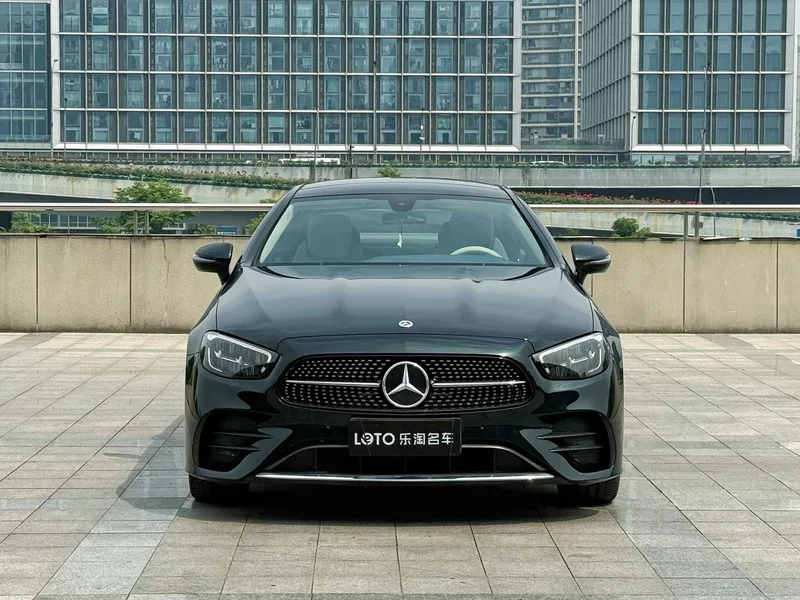 Mercedes-Benz E-Class (Imported) 2023 E 260 Coupé exterior foto 3 Mercedes-Benz E-Class (Imported) 2023 E 260 Coupé exterior foto 3