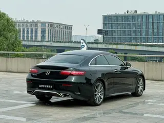 Mercedes-Benz E-Class (Imported) 2023 E 260 Coupé exterior foto 4 Mercedes-Benz E-Class (Imported) 2023 E 260 Coupé exterior foto 4